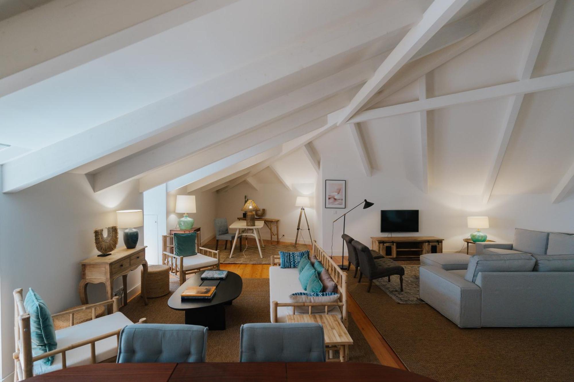 Guest house Almalusa Baixa Chiado 4*