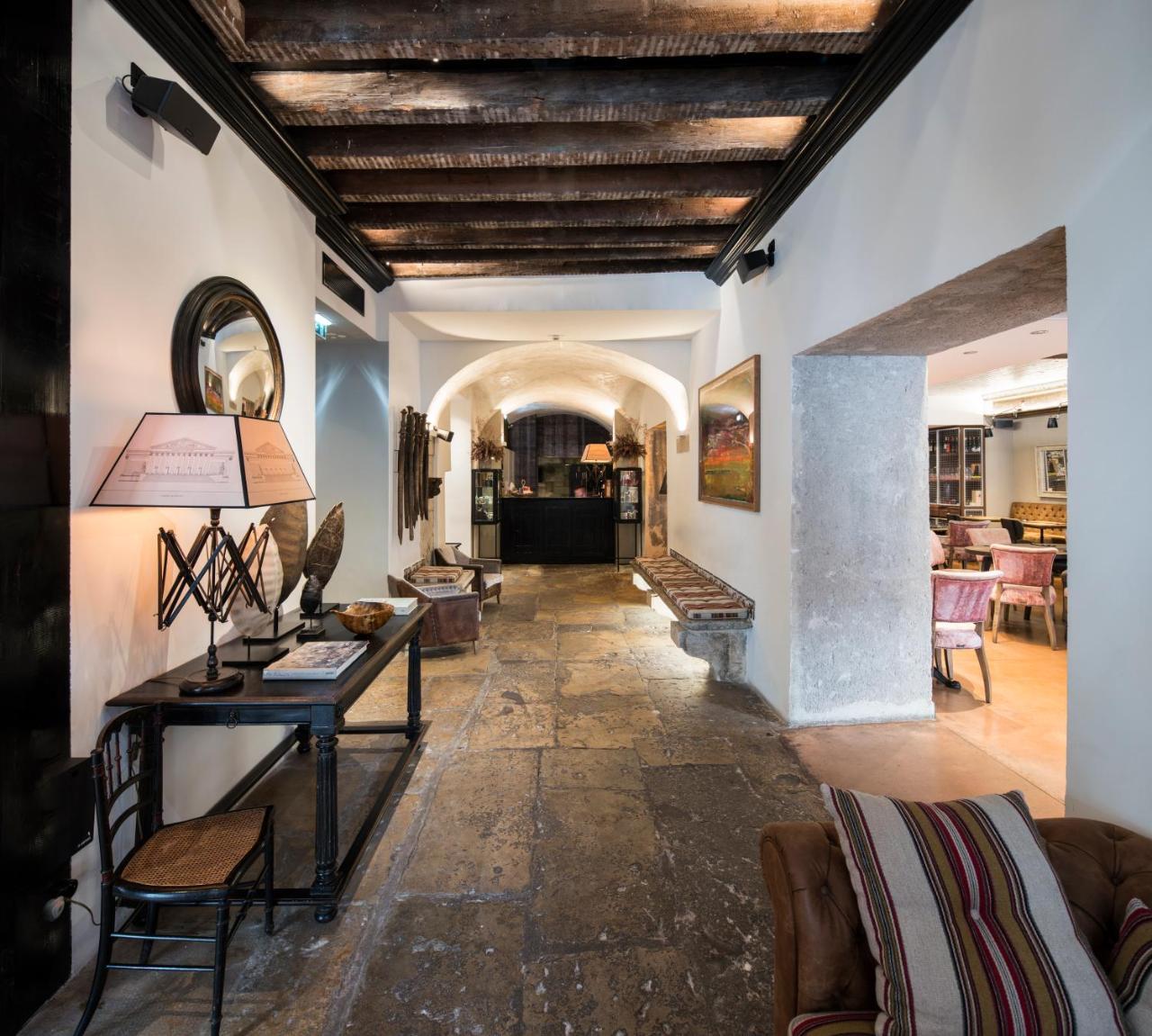 Guest house Almalusa Baixa Chiado 4*